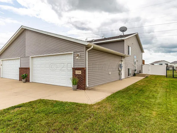 5166 48th Ave S, Fargo, ND 58104