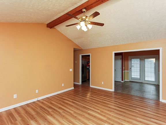 4th image of 308 Timberglenn Dr