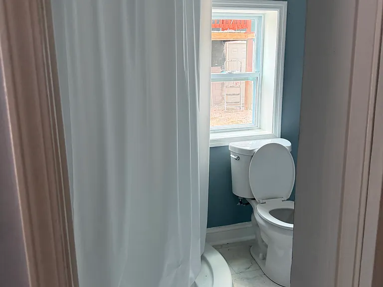 1107 Lancaster St #B — Photo 6