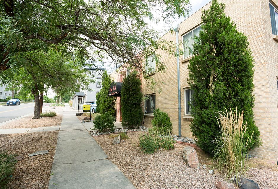 1st image of 2526 N Clay St APT 8