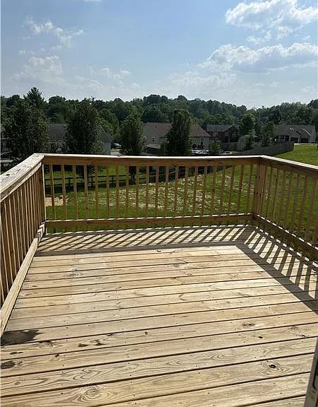 580 Rosebud Cir — Photo 24