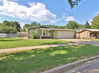 2120 Westfield Ave, Minot, ND 58701