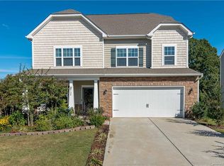 16120 Hammersmith Farm Dr, Charlotte, NC 28273