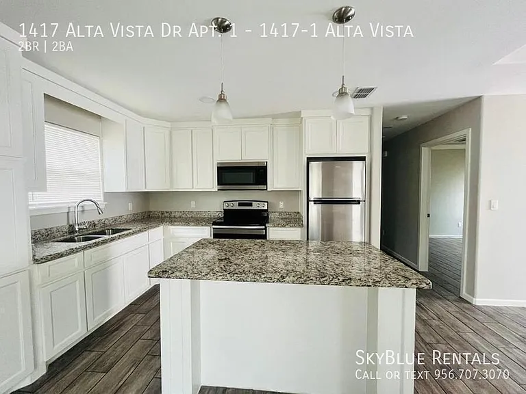 1417 Alta Vista Dr #1 — Photo 8