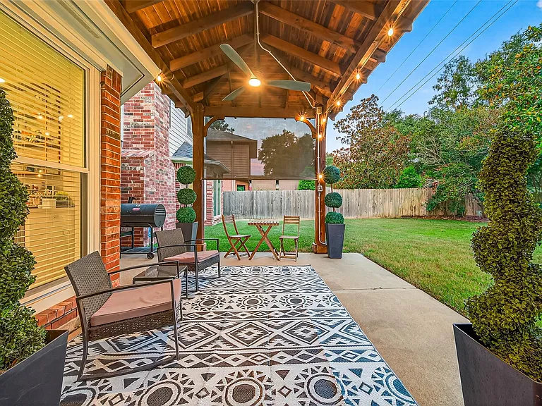 22115 Mission Hills Ln — Photo 43