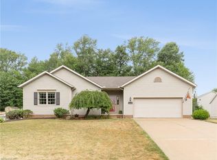 3195 Rockingham St NW, Uniontown, OH 44685