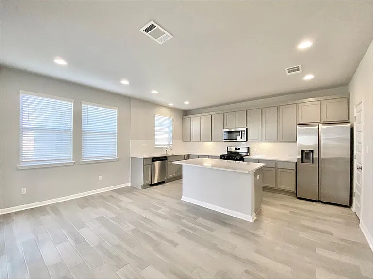 2913 Birch Park Path — Photo 9