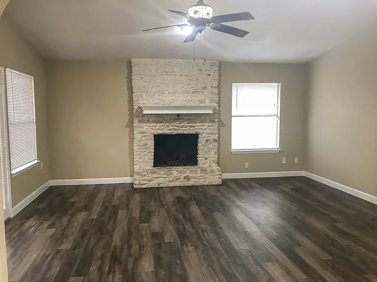 10511 Robinwood Cir — Photo 8