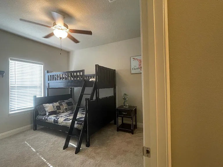 1811 Medlin Ct — Photo 10