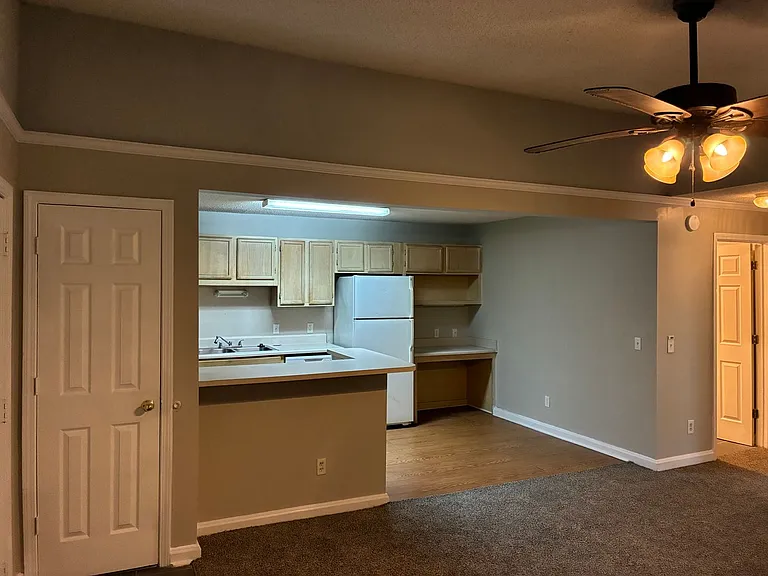 1070 Jessamine Trl — Photo 13