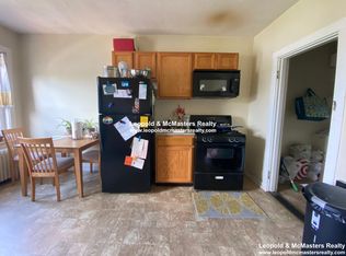 214 South St, Boston, MA 02130