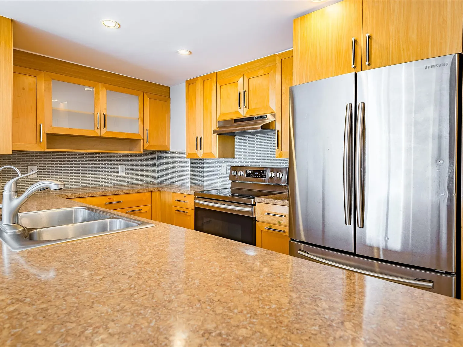 2 bed, 2.0 bath, 1137 sqft, $2,800 — Photo 4