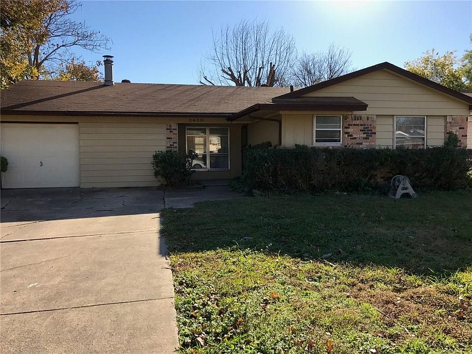 1st image of 3430 Palm Dr