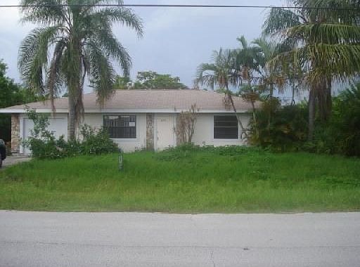 1st image of 685 SW Duval Ave