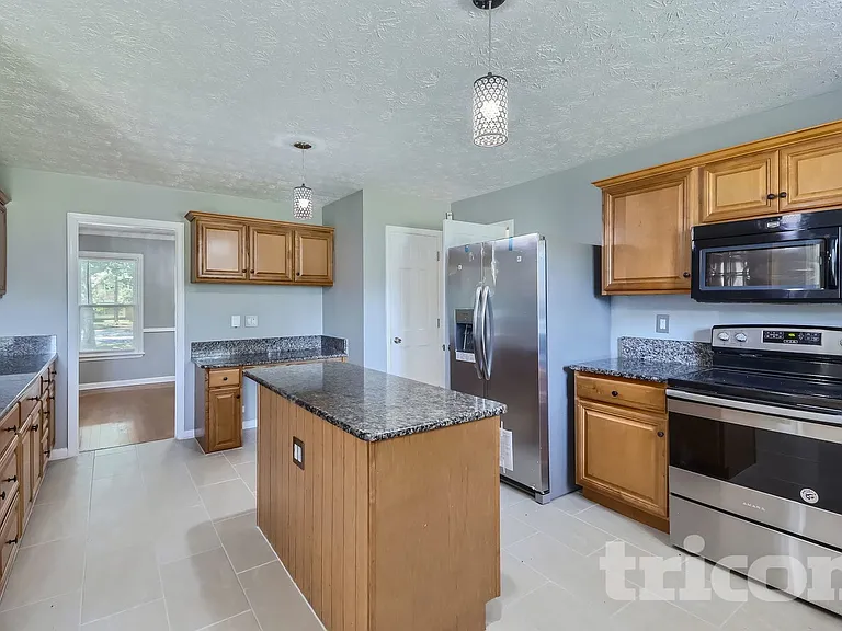 130 Southwood Ct — Photo 17