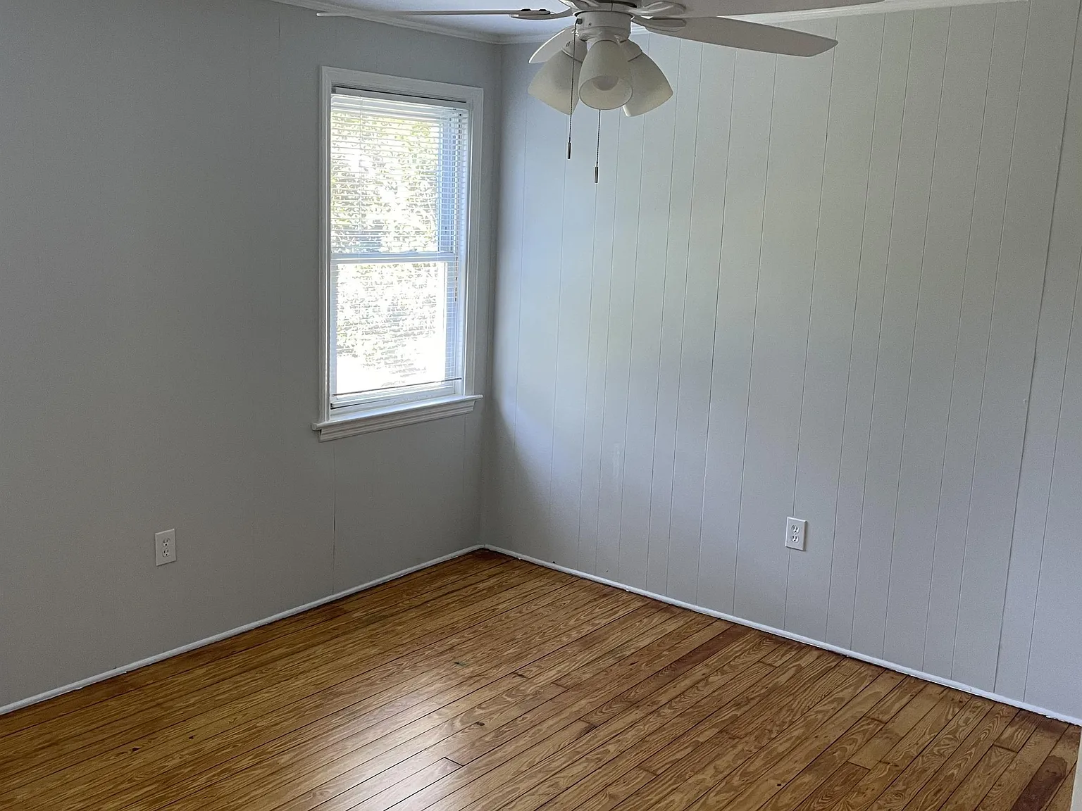 2313 East 40th Street - 1 — Photo 4