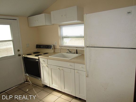 3rd image of 20 S Grandview Ave APT 4