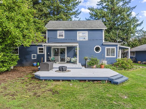 4th image of 609 NE 104th Ave