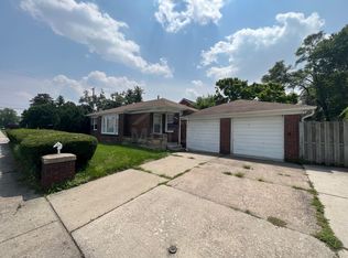8150 Fisher Ave, Warren, MI