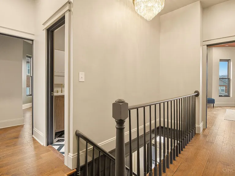 3634 Columbia Pkwy — Photo 38