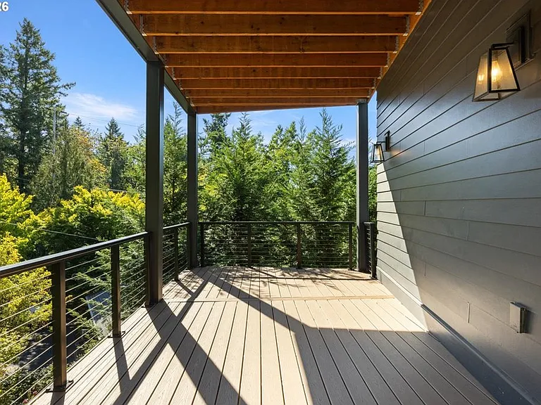 3718 SW Hillside Dr — Photo 33