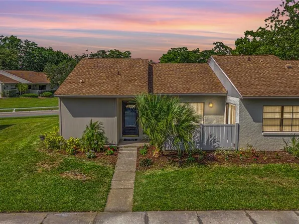 75 Poole Pl, Oldsmar, FL 34677