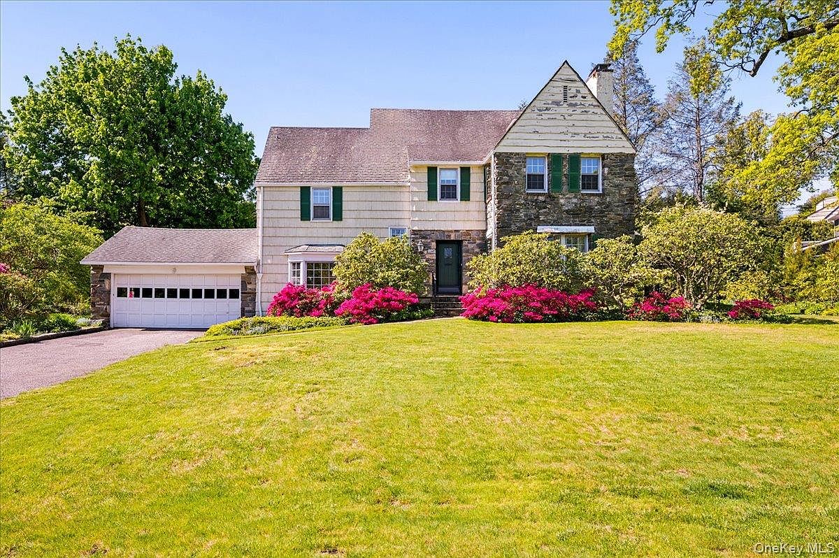 21 Country Club Lane