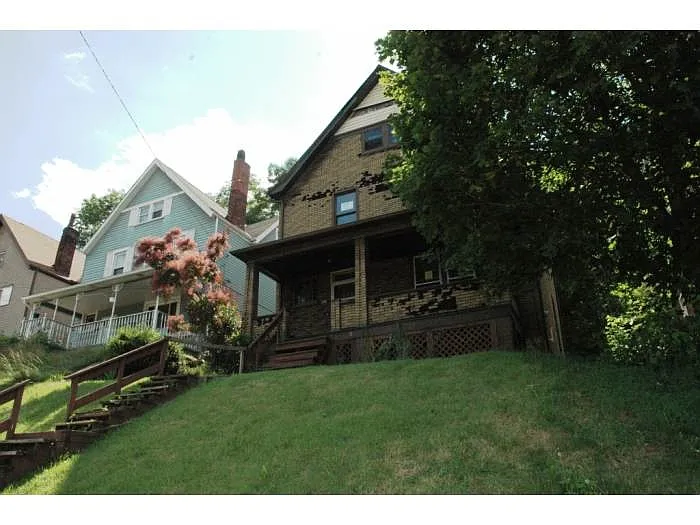 120 Card Ave photo 1