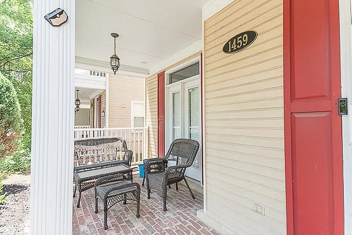 1459 Down River Dr — Photo 3