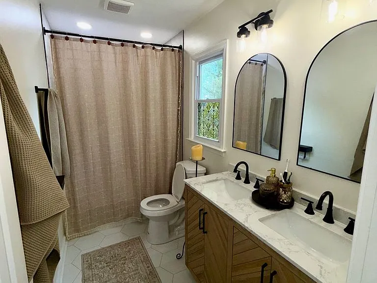 14305 Penrith Ln — Photo 15
