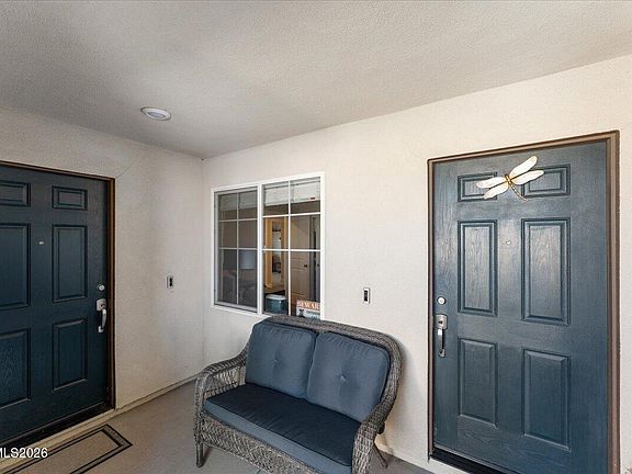 4th image of 738 Hallow Pointe Dr