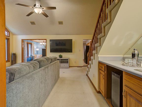 5th image of 9207 Eagle Creek Ct