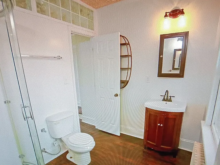 1414 Gordon Ave — Photo 8