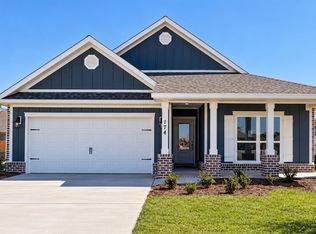 174 Eagle Owl Ln, Freeport, FL 32439