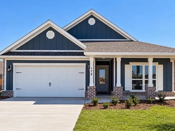 174 Eagle Owl Ln, Freeport, FL 32439