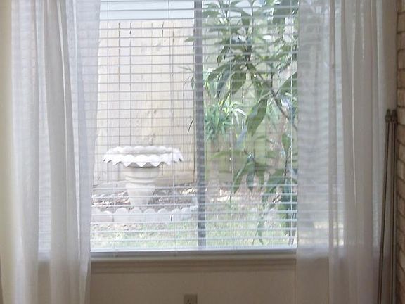 4th image of 16007 Sunbeam River Dr