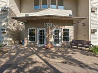 10311 Cedar Lake Rd APT 101, Minnetonka, MN 55305
