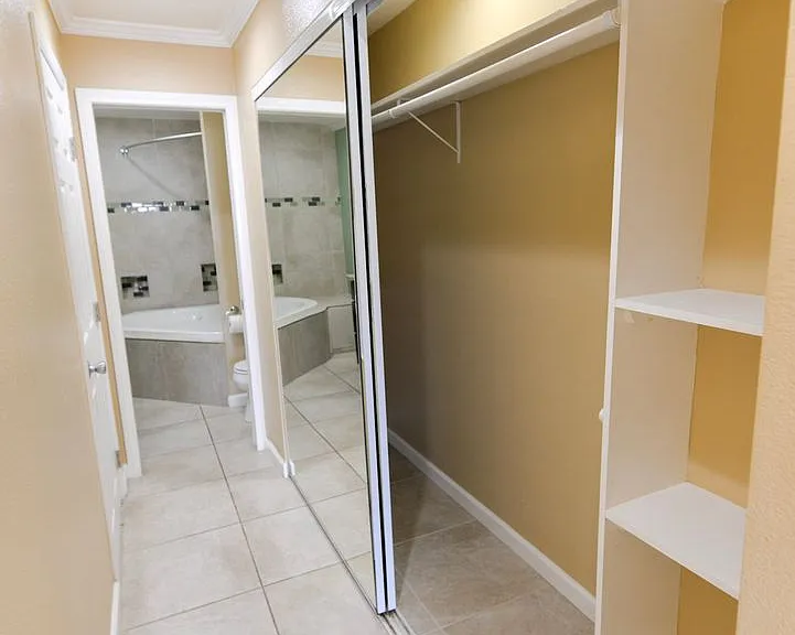 2501 S El Camino Real #202 — Photo 16
