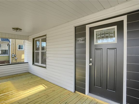 2nd image of 427 Golf Ave