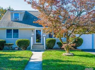 12 Faulkner Ave, North Babylon, NY 11703