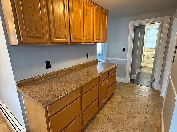 5th image of 128 Prichard St Floor 1