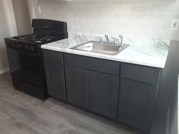 5th image of 317 William St #B