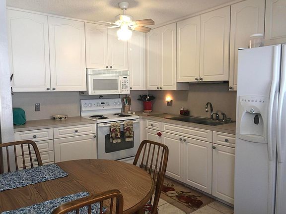 4th image of 5176 Taylor Ave