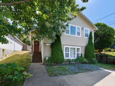 1123 Oregon Ave, Coos Bay, OR, 97420