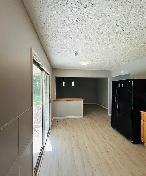 1478 Bonneville Ln — Photo 4