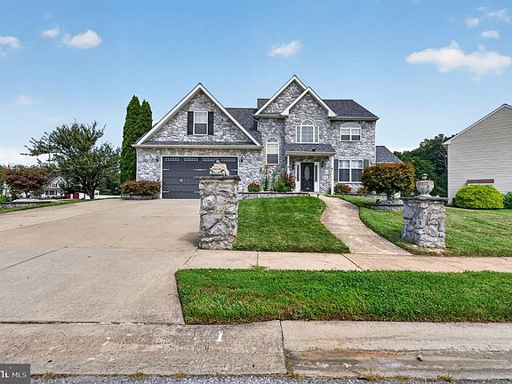 2nd image of 1 Foxfield Ct