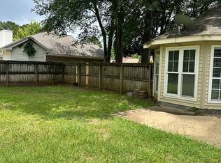 201 Belton Dr, Dothan, AL 36305