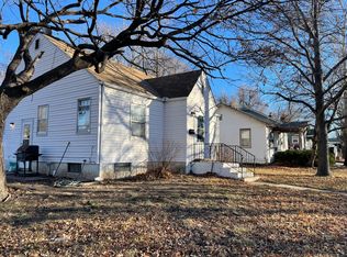 602 S Holyoke St, Wichita, KS 67218