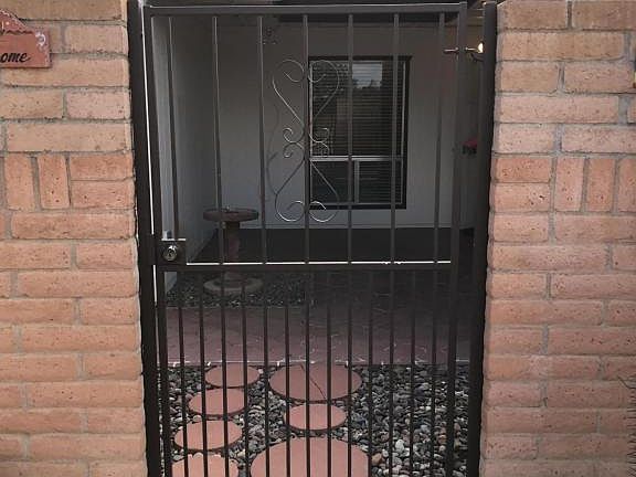 4th image of 3745 E Sunnyside Dr