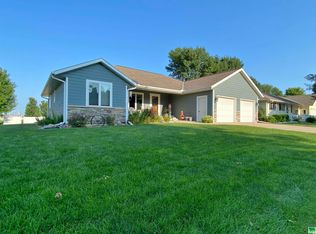 1395 4th Ave SW, Le Mars, IA 51031